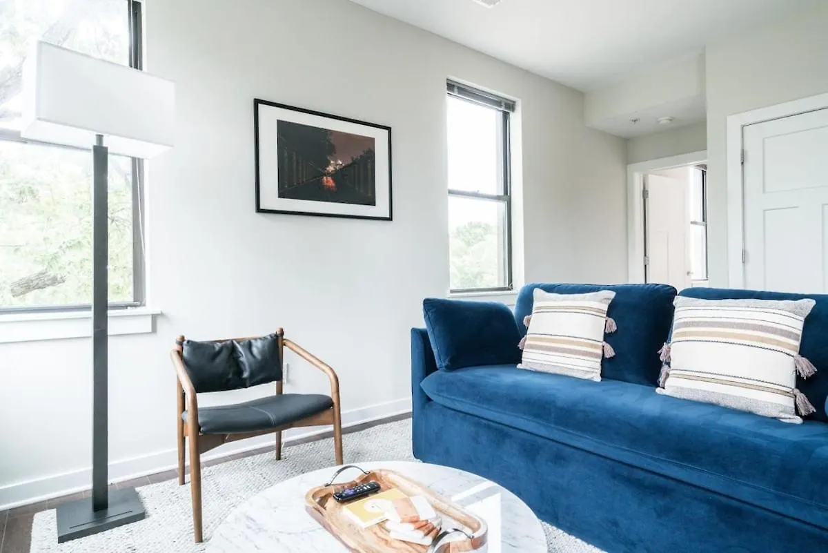 Апартаменты Two Cozysuites Stunning Music Row Condos W Parking Нэшвилл США