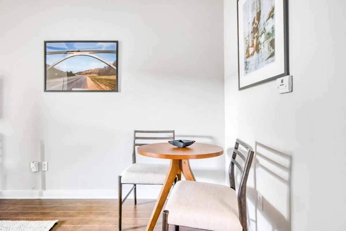 Two Cozysuites Stunning Music Row Condos W Parking Нэшвилл Апартаменты